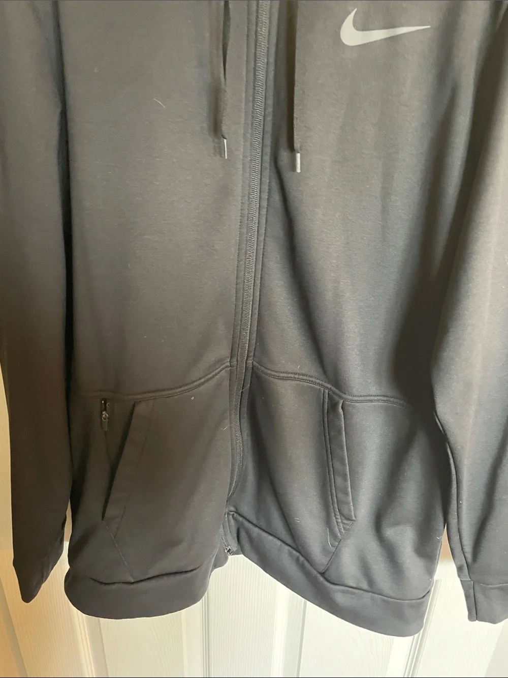 Nike Men's Black Full-Zip Hooded Jacket